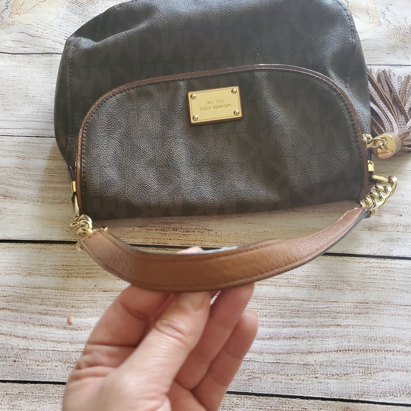 Michael Kors Jet Set Medium Tassel - Picture 15 of 15